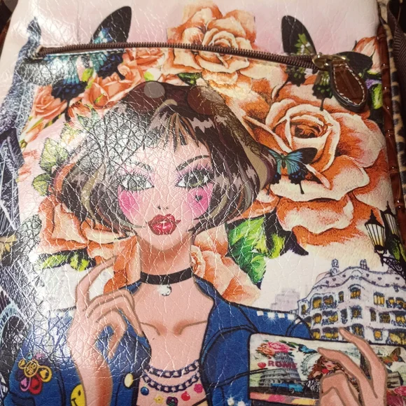 🦄 Nicole Lee Artistic Crossbody Bag with Floral and Butterfly Design - Picture 4 of 10